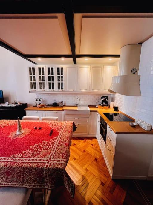 Beyond8 Luxurysuite Триест Экстерьер фото